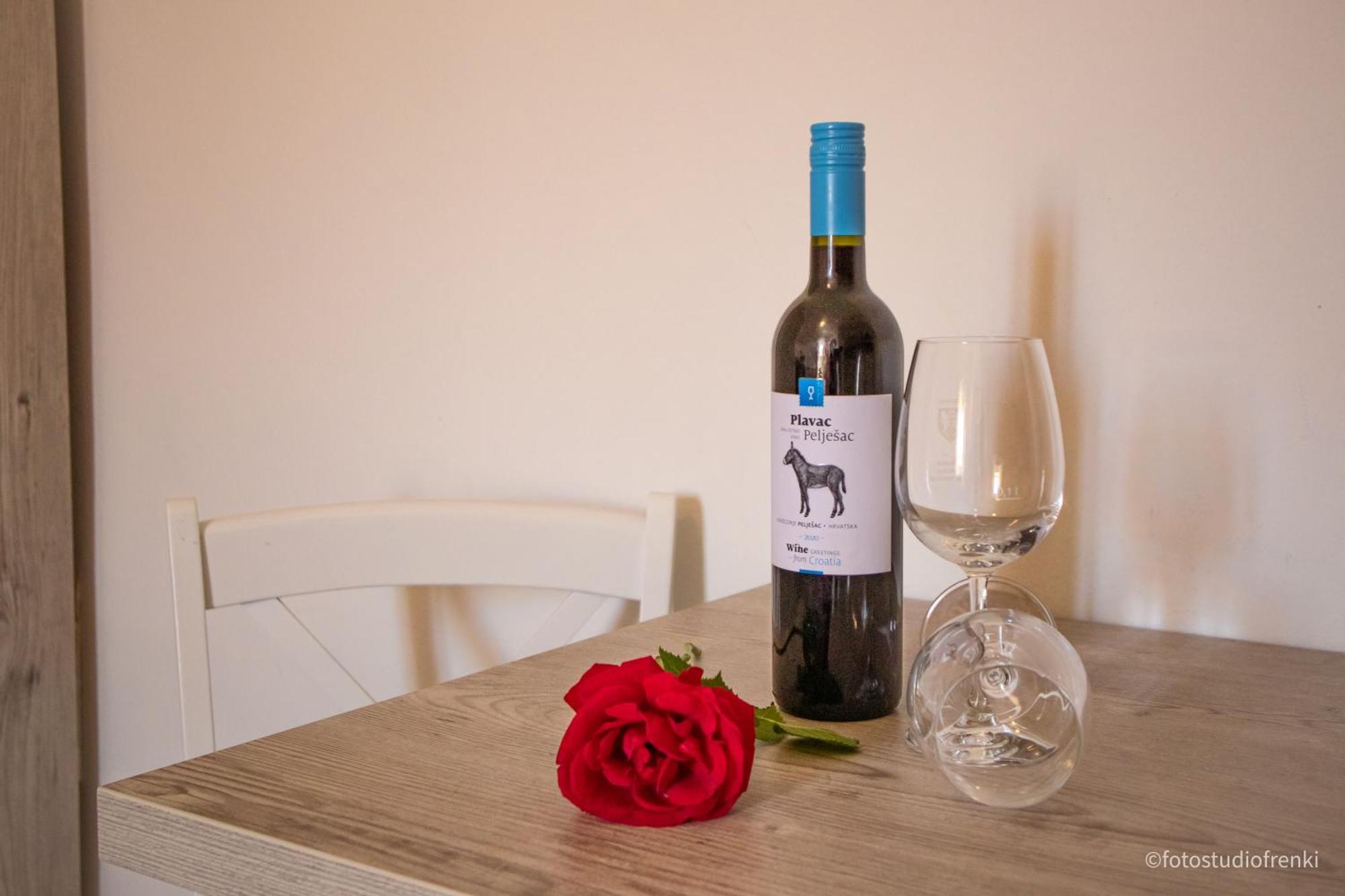 Guesthouse Marija Lopar Bagian luar foto
