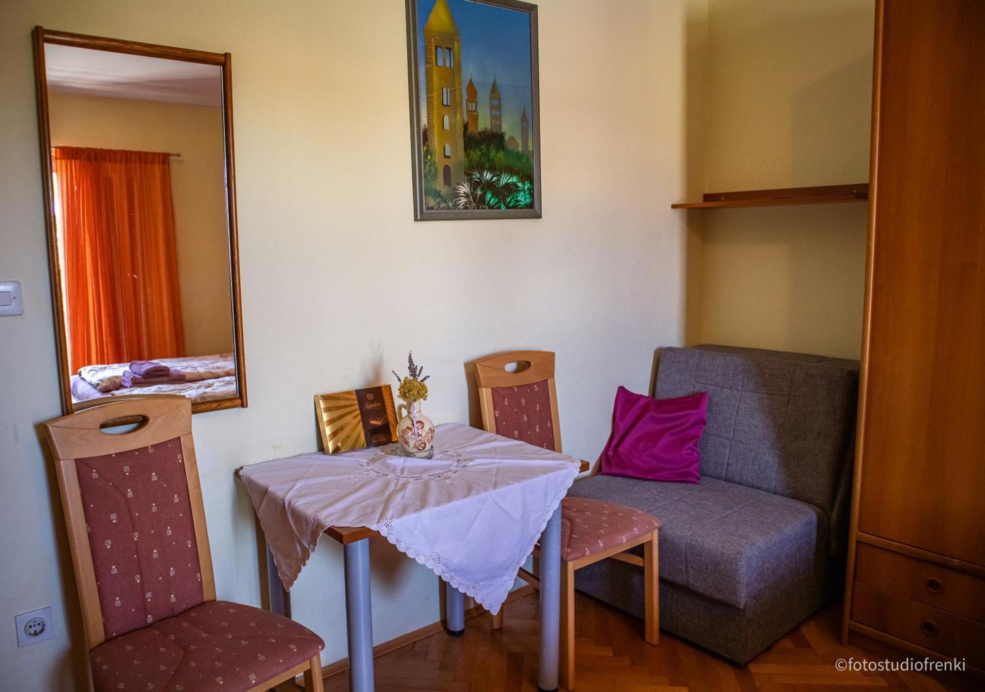 Guesthouse Marija Lopar Bagian luar foto