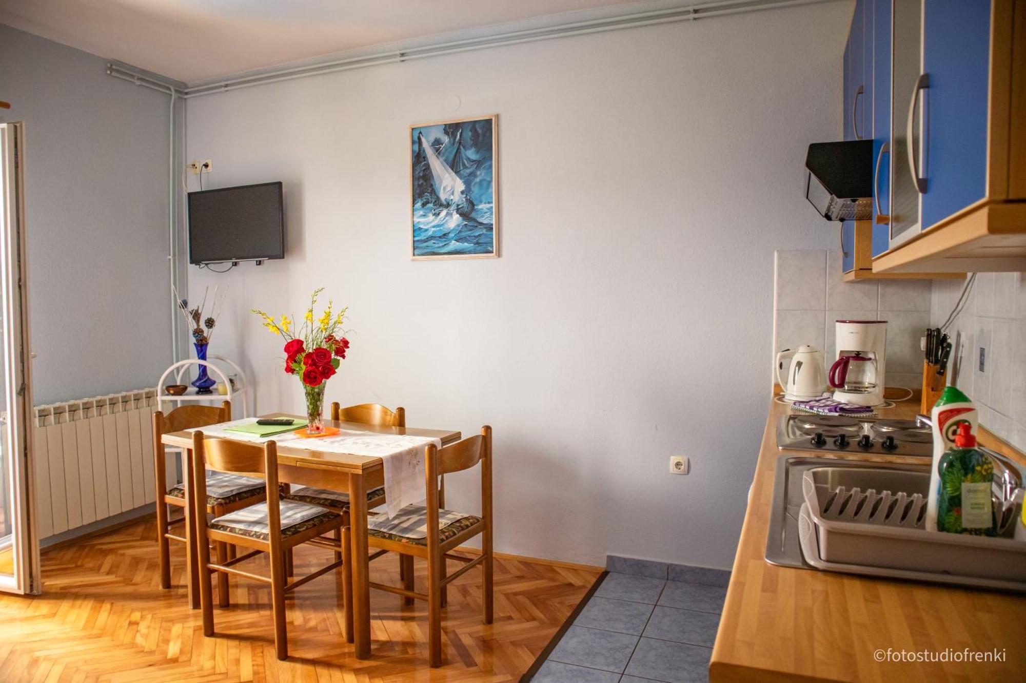 Guesthouse Marija Lopar Bagian luar foto