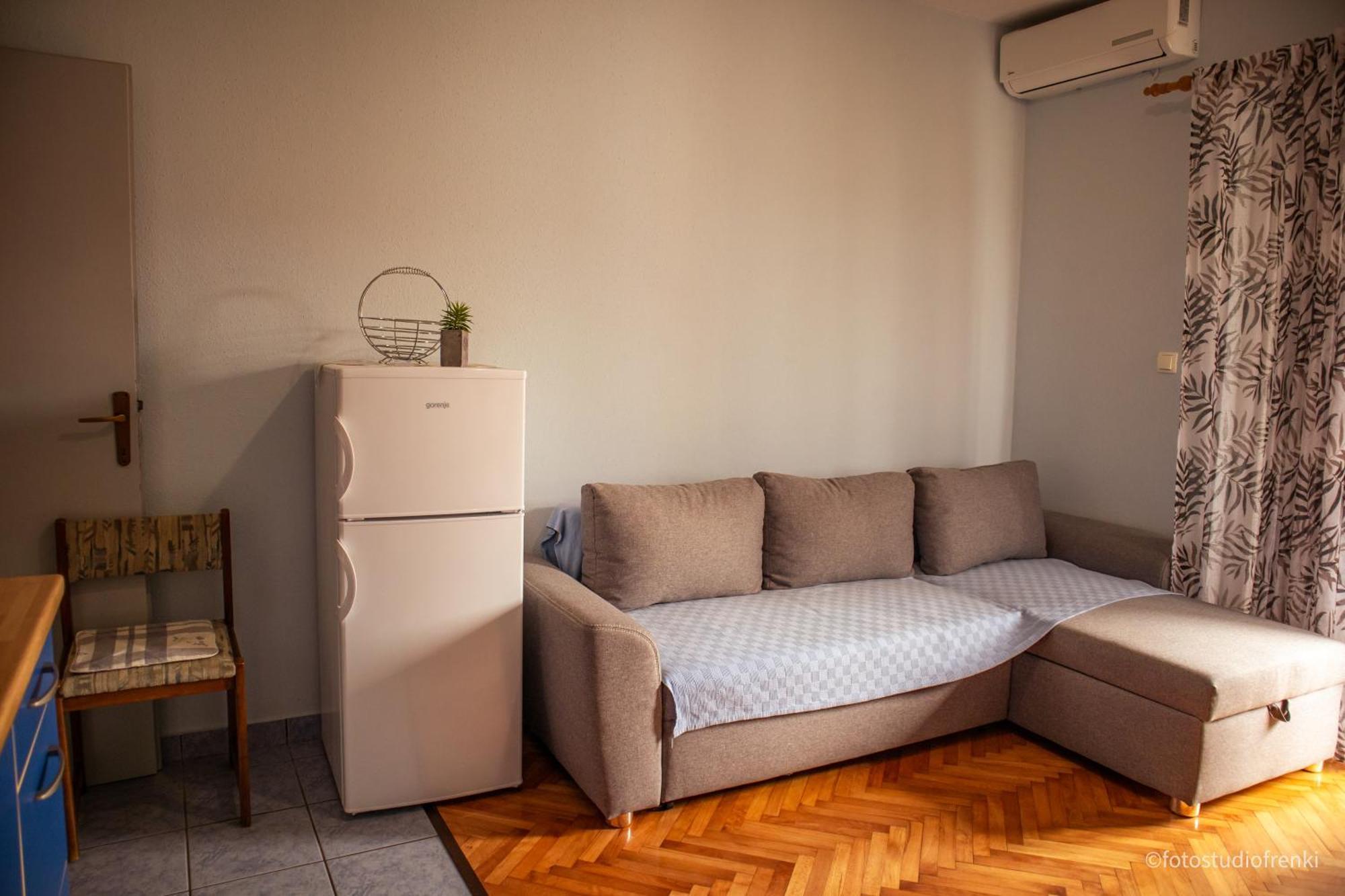 Guesthouse Marija Lopar Bagian luar foto