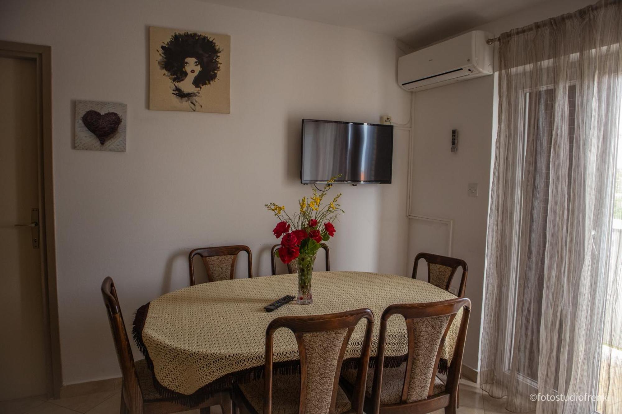 Guesthouse Marija Lopar Bagian luar foto