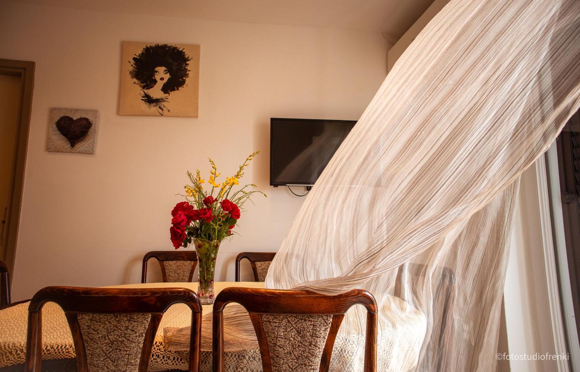 Guesthouse Marija Lopar Bagian luar foto