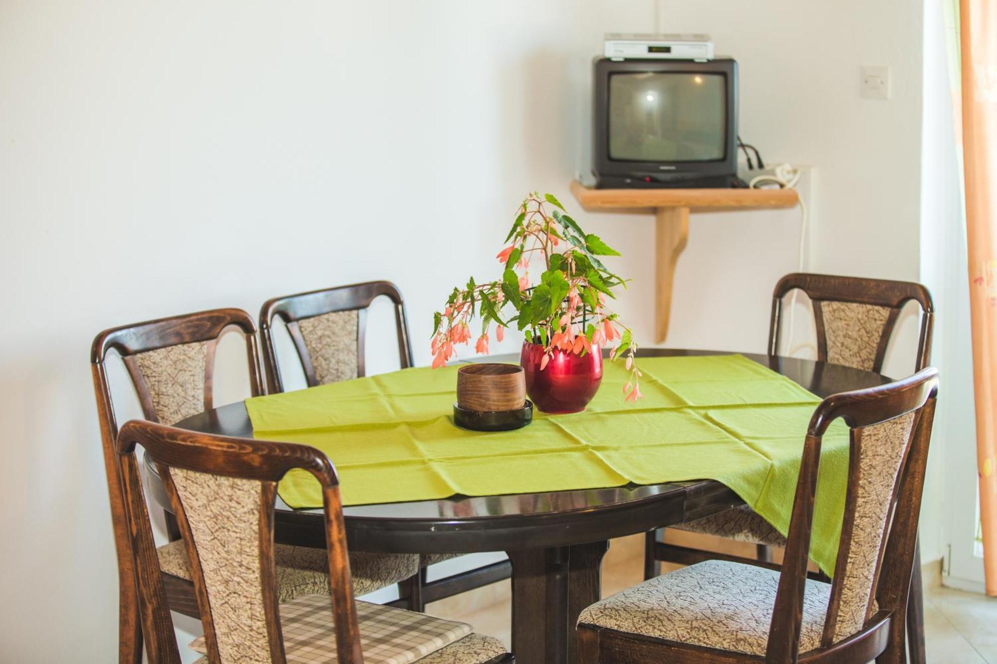 Guesthouse Marija Lopar Bagian luar foto